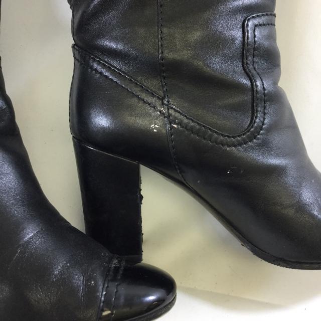 Chanel Mid-Thigh Leather Boots. Size 37.5